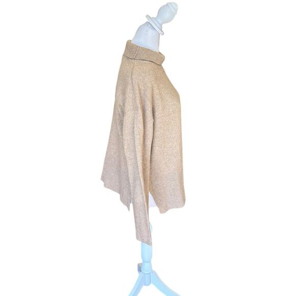 Banana Republic Wool Blend Turtleneck Sweater Boxy Oversized Beige Womens Small - Picture 3 of 10
